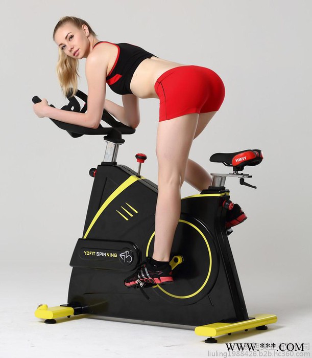 上海英迪菲动感单车F-18商用健身器材 减肥单车 蓝堡 伊吉康  骑行姿势图4