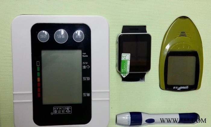 W01 老人心率监测手表 血压监测 血糖测试智能手表 具有后