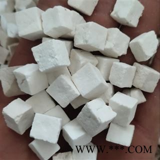 茯苓  选装过筛茯苓丁 产地直销 批发各种规格名贵药材， 产地 安徽省淮北市市辖区图3