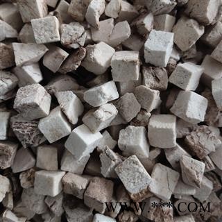 茯苓 茯苓 大统 过筛货少许黑丁  茯苓丁 产地 安徽省图1